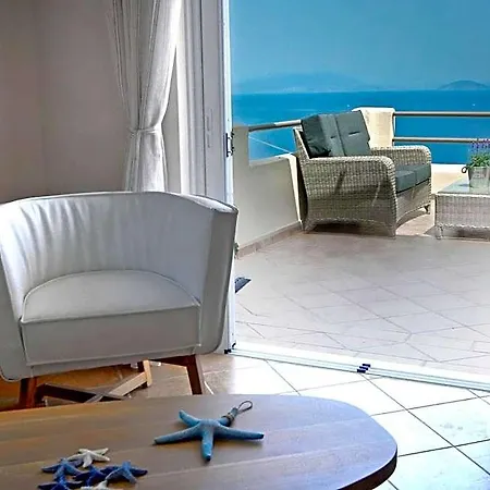 Blue Horizon Άστρος